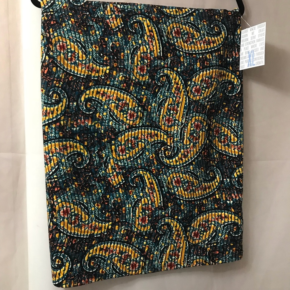 ⭐️LuLaRoe Cassie Skirt